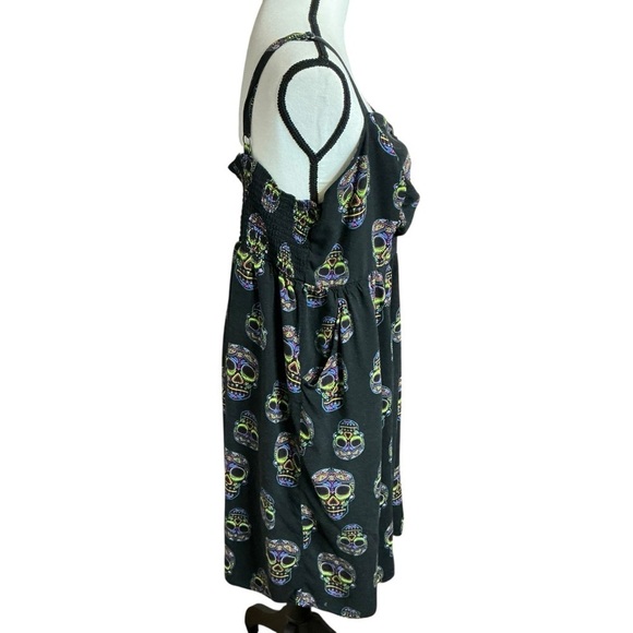 Torrid Black Skull Print Midi Dress Bowfront Challis Sundress Side Pockets Sz 2X - Picture 7 of 16